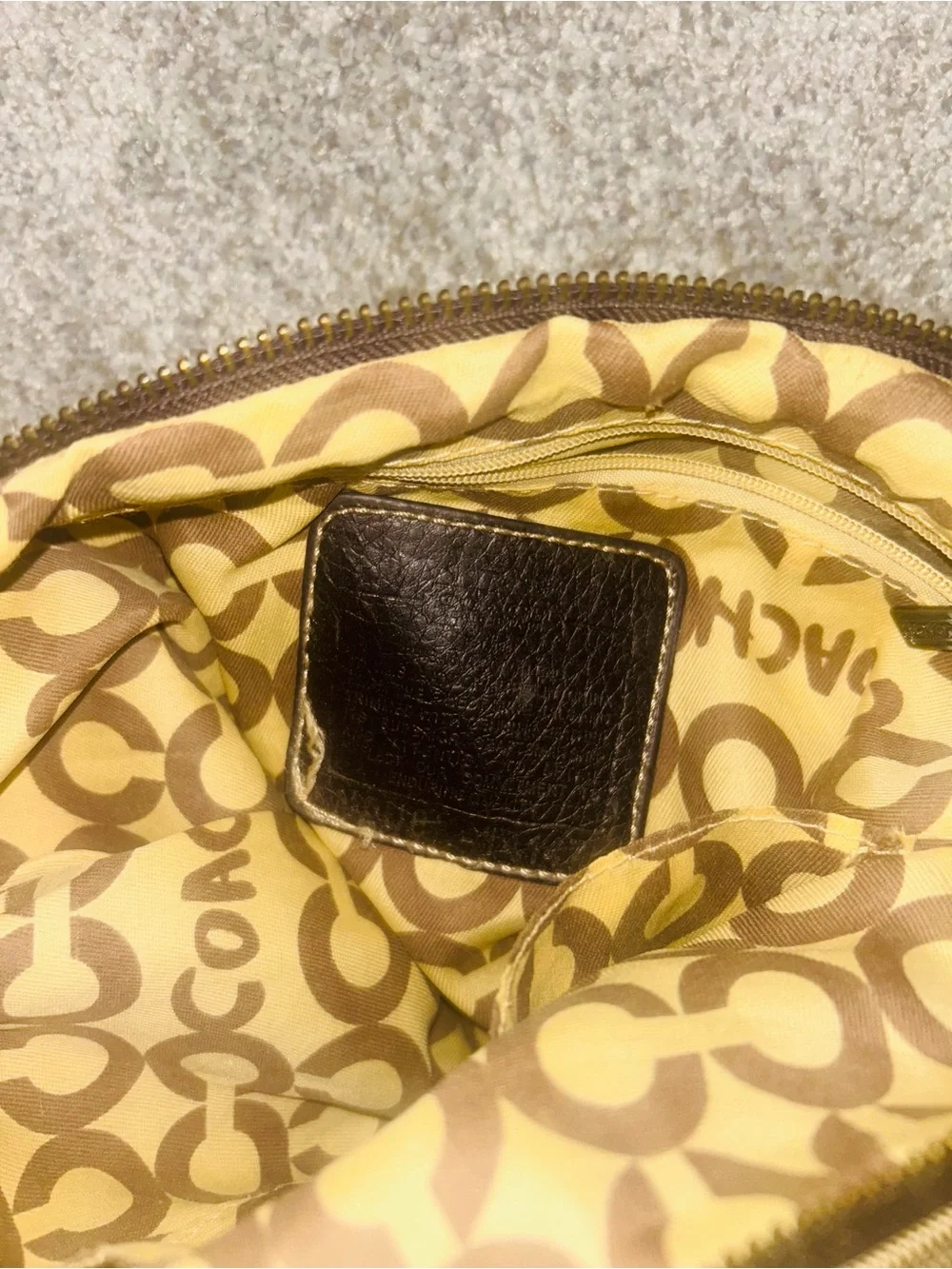 Coach Signature C Beige/Brown Zip Hobo Shoulder Bag Gold Hardware Medium